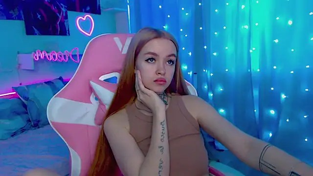 Snapshot of Naughty_Mable chatting on 01-27-25, 07:35 Naughty Mable online show from 01-27-25, 07:35