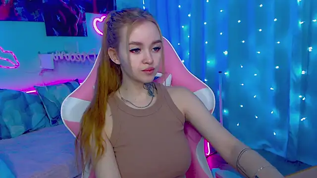 Snapshot of Naughty_Mable chatting on 02-15-25, 12:59 Naughty Mable online show from 02-15-25, 12:59