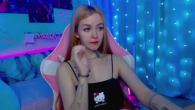 Snapshot of Naughty_Mable chatting on 02-27-25, 12:43 Naughty Mable online show from 02-27-25, 12:43