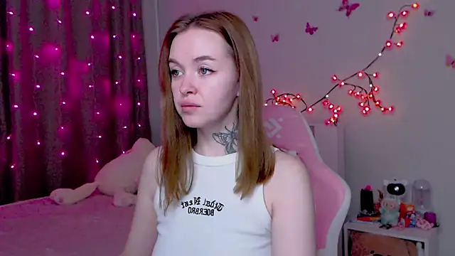 Snapshot of Naughty_Mable chatting on 10-09-25, 01:14 Naughty Mable online show from 10-09-25, 01:14