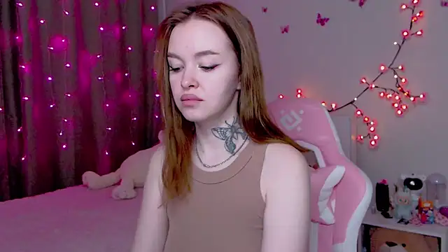 Snapshot of Naughty_Mable chatting on 10-11-25, 12:21 Naughty Mable online show from 10-11-25, 12:21