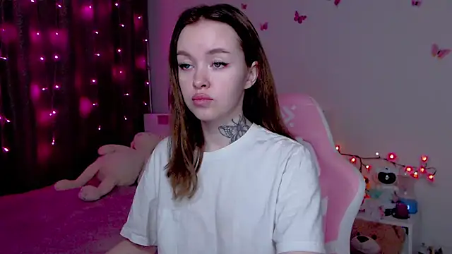 Snapshot of Naughty_Mable chatting on 10-30-25, 12:12 Naughty Mable online show from 10-30-25, 12:12