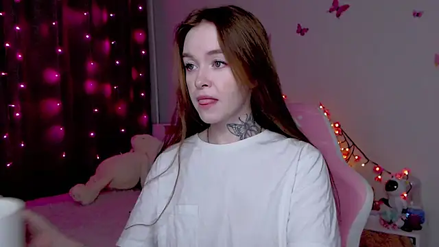 Snapshot of Naughty_Mable chatting on 11-15-25, 12:30 Naughty Mable online show from 11-15-25, 12:30