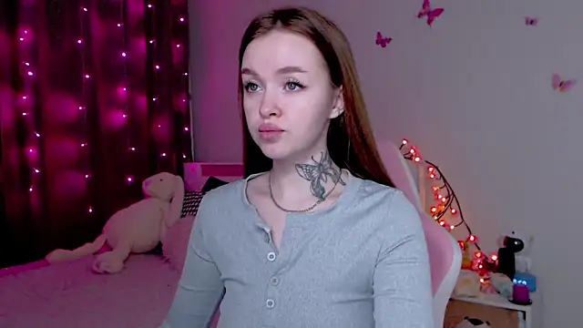 Snapshot of Naughty_Mable chatting on 12-01-25, 12:15 Naughty Mable online show from 12-01-25, 12:15