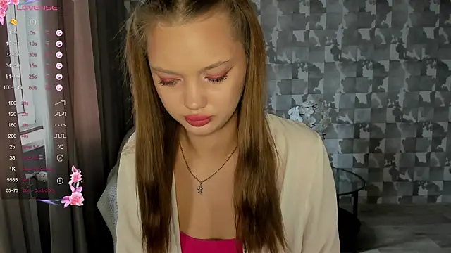 Lovely Lure online show from 01-31-25, 09:59