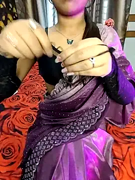 Little  Lia online show from 02-24-25, 09:43