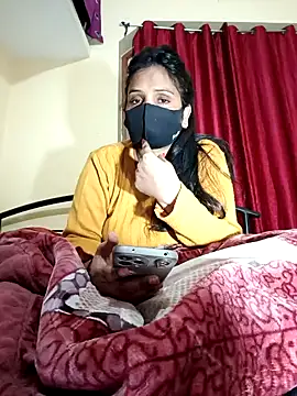 Snapshot of Soniya_444 chatting on 12-31-24, 10:48 Soniya 444 online show from 12-31-24, 10:48