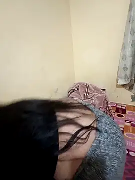 Snapshot of Soniya_444 chatting on 12-19-25, 05:20 Soniya 444 online show from 12-19-25, 05:20