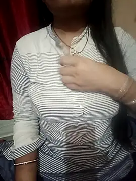 Snapshot of Soniya_444 chatting on 02-28-26, 08:15 Soniya 444 online show from 02-28-26, 08:15