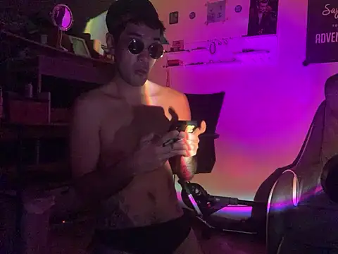 Snapshot of ArabianAsian chatting on 02-11-25, 03:08 ArabianAsian online show from 02-11-25, 03:08