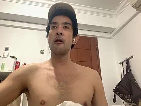 Snapshot of ArabianAsian chatting on 09-15-25, 08:25 ArabianAsian online show from 09-15-25, 08:25