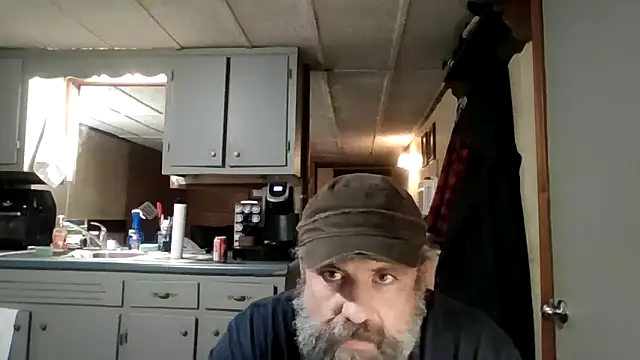 zaneporter46 online show from 10-28-25, 05:15