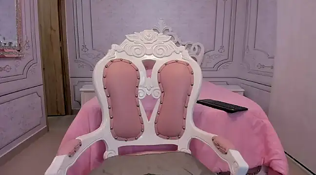 Snapshot of Daphne_Fox_ chatting on 03-09-25, 12:09 Daphne Fox online show from 03-09-25, 12:09