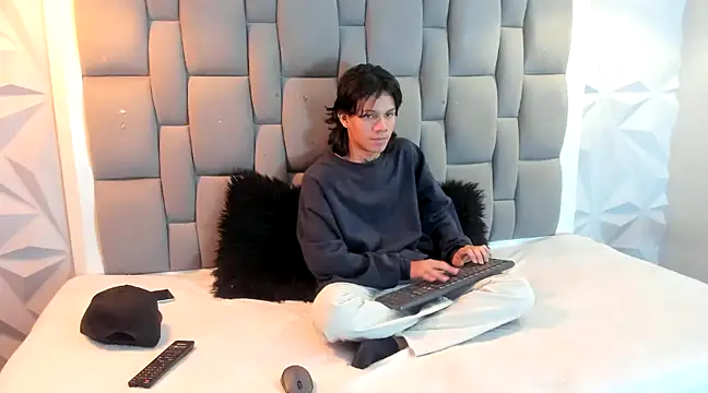 andy dan18 online show from 02-11-25, 02:46