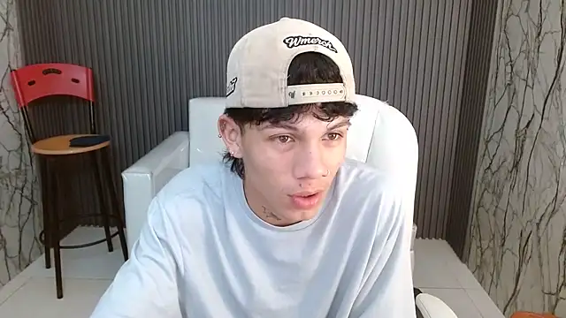 andy dan18 online show from 10-23-25, 03:44