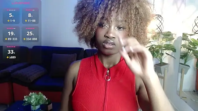 Snapshot of nikkystorm1_ chatting on 09-19-25, 02:07 nikkystorm1 online show from 09-19-25, 02:07