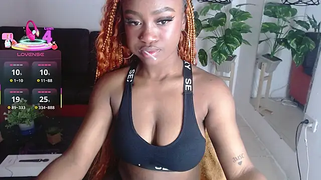Snapshot of nikkystorm1_ chatting on 09-25-25, 02:32 nikkystorm1 online show from 09-25-25, 02:32