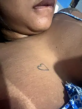 Snapshot of Diego3699 chatting on 10-29-25, 09:27 Diego3699 online show from 10-29-25, 09:27