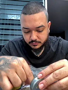 El Titan1998 online show from 11-12-25, 12:05