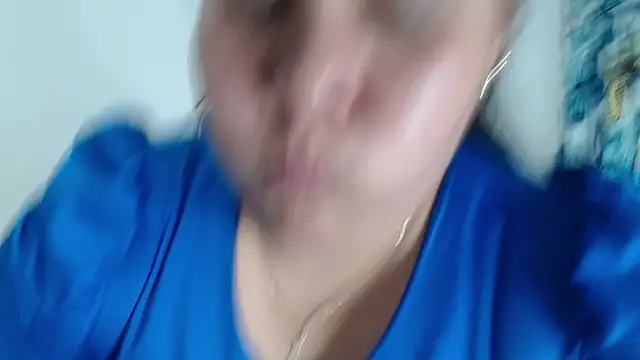 Snapshot of kariragapeass18 chatting on 12-30-24, 03:57 kariragapeass18 online show from 12-30-24, 03:57