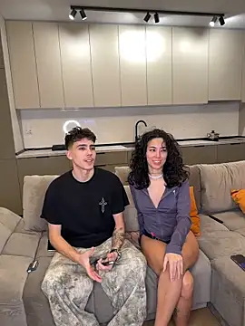 Alexiaa2006 online show from 04-11-26, 07:51