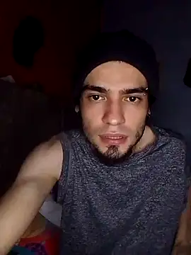 Snapshot of BlakeandRouse chatting on 12-18-25, 10:49 BlakeandRouse online show from 12-18-25, 10:49