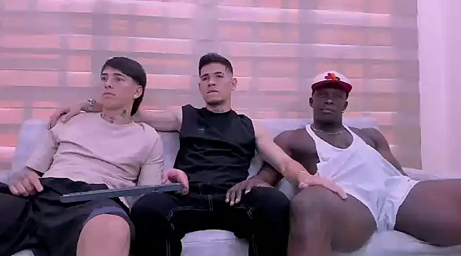 Snapshot of hell_twink chatting on 01-07-25, 07:49 hell twink online show from 01-07-25, 07:49