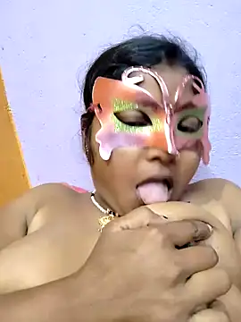 Snapshot of sweet_suman chatting on 01-07-25, 05:31 sweet suman online show from 01-07-25, 05:31