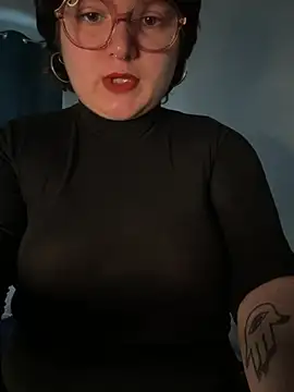 Snapshot of _dwhorekin_ chatting on 02-21-26, 01:12 dwhorekin online show from 02-21-26, 01:12