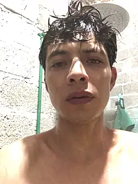 Snapshot of Wero4201 chatting on 03-03-26, 01:23 Wero4201 online show from 03-03-26, 01:23