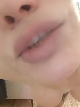 Snapshot of TransEVA34 chatting on 01-17-25, 11:18 TransEVA34 online show from 01-17-25, 11:18