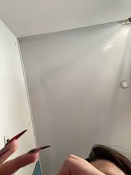 Snapshot of Sophia_cyrus11 chatting on 02-02-25, 07:57 Sophia cyrus11 online show from 02-02-25, 07:57