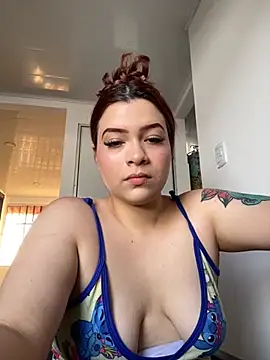 Snapshot of Sophia_cyrus11 chatting on 09-27-25, 01:05 Sophia cyrus11 online show from 09-27-25, 01:05