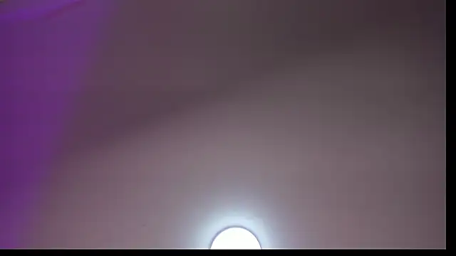 paris noa online show from 10-14-25, 07:25