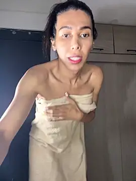 Snapshot of Ebonyxprincess_ chatting on 10-21-25, 08:53 Ebonyxprincess online show from 10-21-25, 08:53