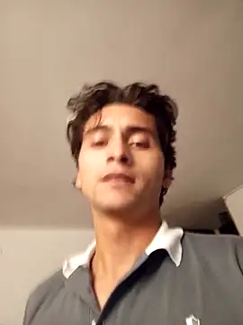 Snapshot of Juman1980 chatting on 05-04-26, 12:06 Juman1980 online show from 05-04-26, 12:06