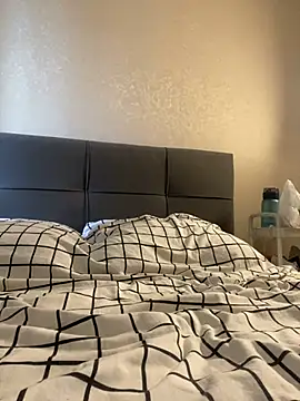 Sabrina shells online show from 03-15-25, 04:46