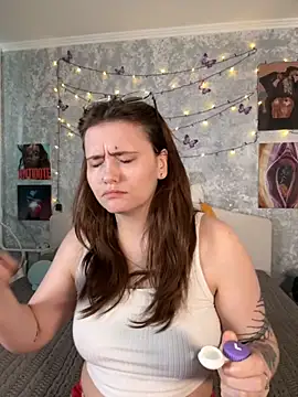 Sabrina shells online show from 11-22-25, 09:52