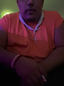 Snapshot of cloudy_couple444 chatting on 02-03-25, 05:40 cloudy couple444 online show from 02-03-25, 05:40