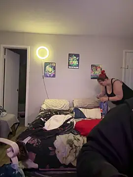 Snapshot of cloudy_couple444 chatting on 03-03-25, 09:55 cloudy couple444 online show from 03-03-25, 09:55