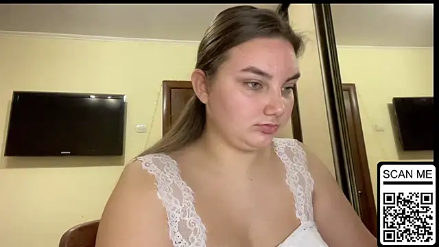 Snapshot of Dreamyblushfairy chatting on 11-11-25, 03:28 Dreamyblushfairy online show from 11-11-25, 03:28