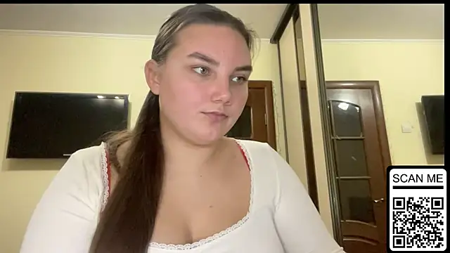 Snapshot of Dreamyblushfairy chatting on 11-17-25, 03:40 Dreamyblushfairy online show from 11-17-25, 03:40