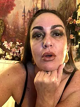 Snapshot of BELLAMORGANE1 chatting on 01-17-26, 06:00 BELLAMORGANE1 online show from 01-17-26, 06:00