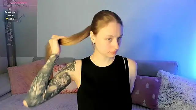 Haley Vixen online show from 05-22-26, 08:10