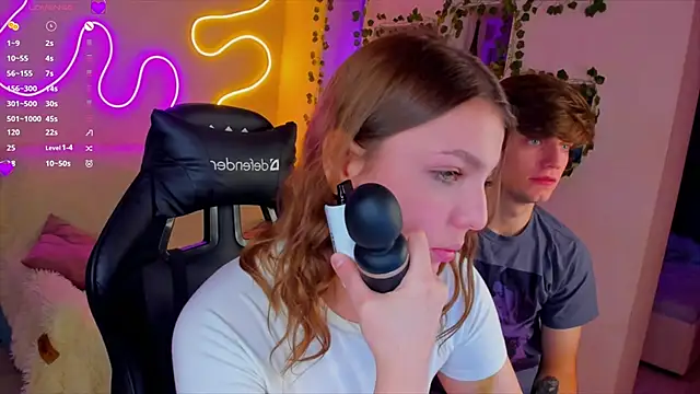 RobertAndLinela online show from 01-06-25, 05:06