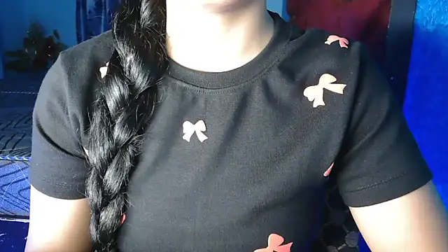 Snapshot of Somiya87 chatting on 05-08-26, 06:24 Somiya87 online show from 05-08-26, 06:24