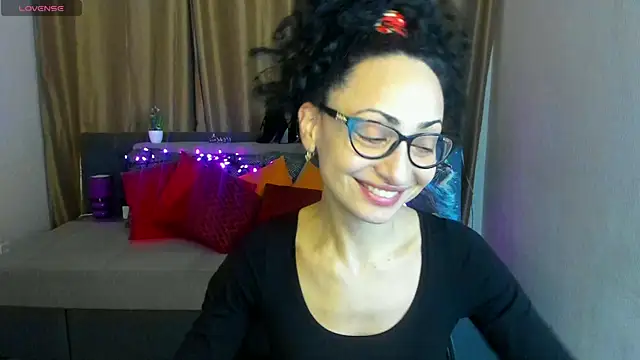 Snapshot of Arianasweety23 chatting on 01-03-25, 06:33 Arianasweety23 online show from 01-03-25, 06:33
