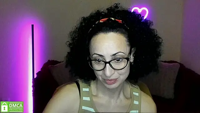 Snapshot of Arianasweety23 chatting on 03-08-25, 03:39 Arianasweety23 online show from 03-08-25, 03:39