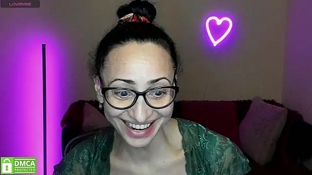 Snapshot of Arianasweety23 chatting on 03-11-25, 09:37 Arianasweety23 online show from 03-11-25, 09:37