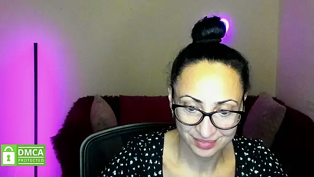 Snapshot of Arianasweety23 chatting on 10-03-25, 05:32 Arianasweety23 online show from 10-03-25, 05:32